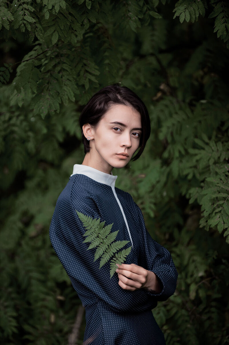 Портрет девушки в лесу с папоротником, Ярославль