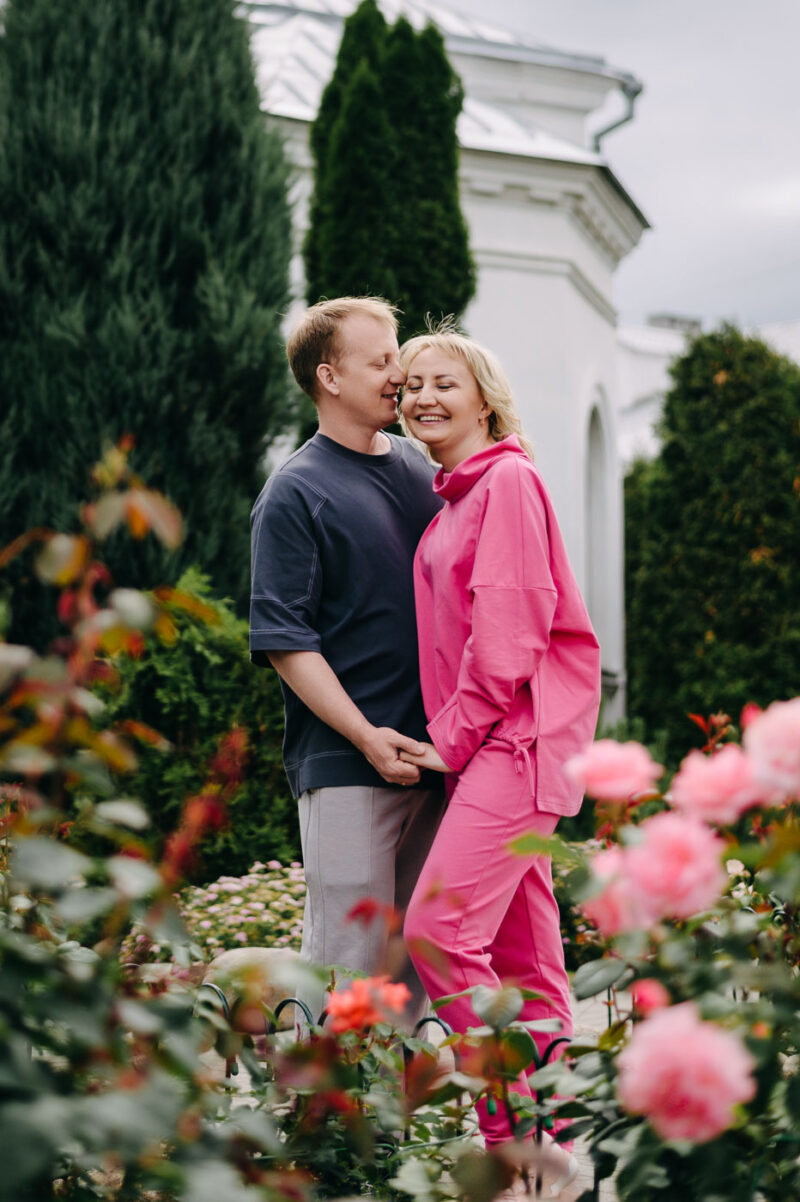 фотосессия пары во время путешествия по Золотому кольцу