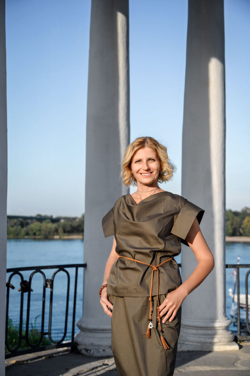 Фотосессия на Волжской набережной у беседки и вид на Волгу